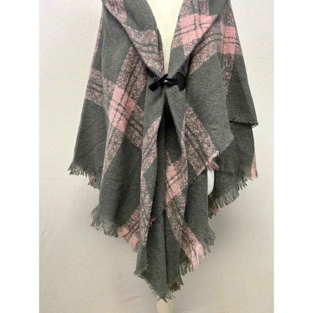 Cottagecore Altare Womens OS Pink Grey Plaid Fringed Toggle Wrap Shawl Cape 6311